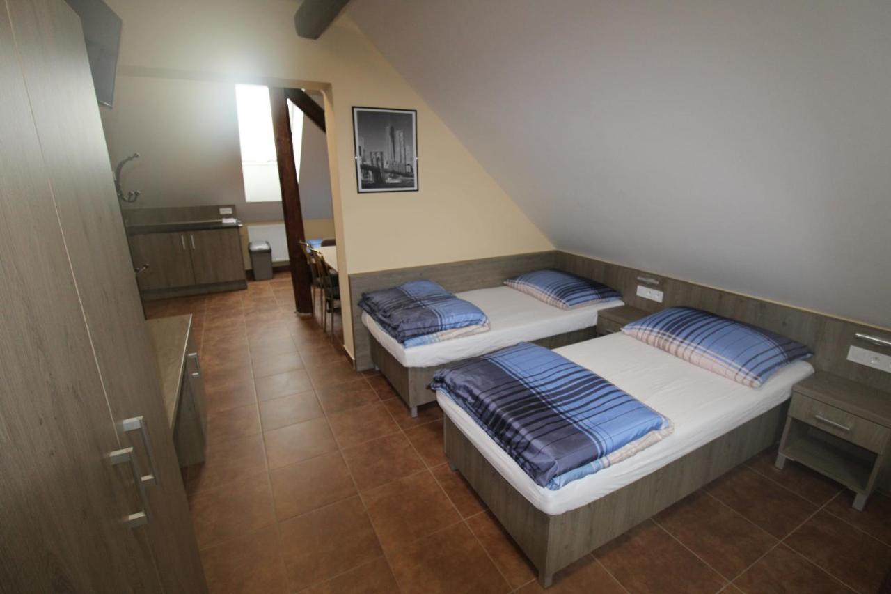 Borovec Hotell Sedlnice Exteriör bild